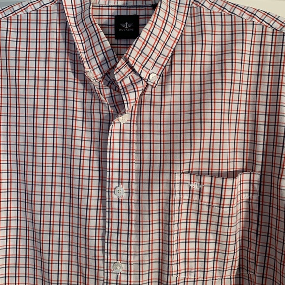 Dockers Red, White & Blue Checkered Men's Casual Button Down Shirt - Picture 1 of 6